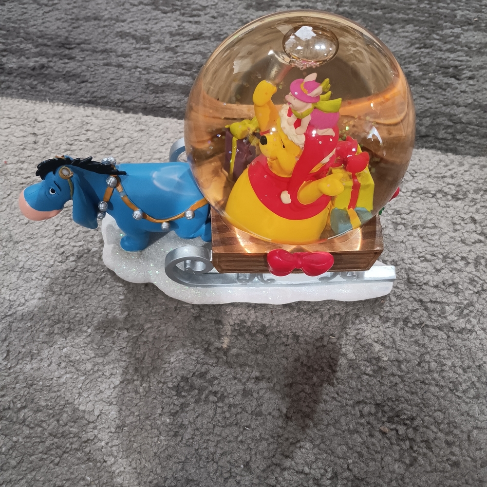 Festive Snow Globe with Sleigh
